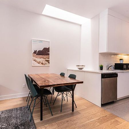 Cool And Clean Flat By Atwater Market By Den Stays Μόντρεαλ Εξωτερικό φωτογραφία